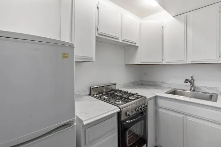 118 W 81ST Street, New York City, NY 10024