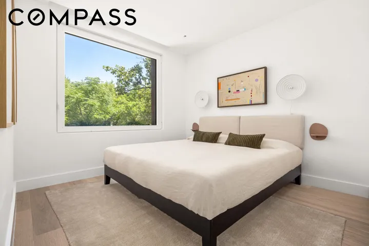 256 E 4th Street, New York City, NY 10009