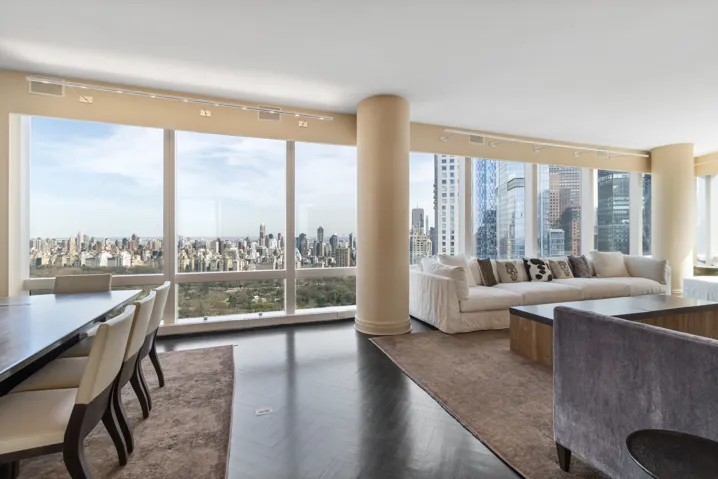 25 COLUMBUS Circle, New York City, NY 10019