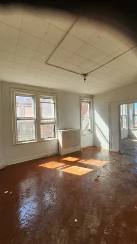 950 E 223rd Street, New York City, NY 10466