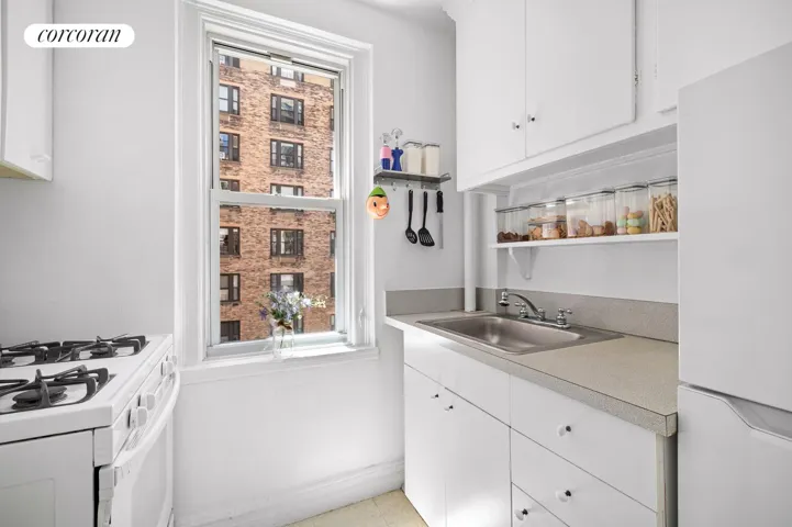 110 E 87TH Street, New York City, NY 10128