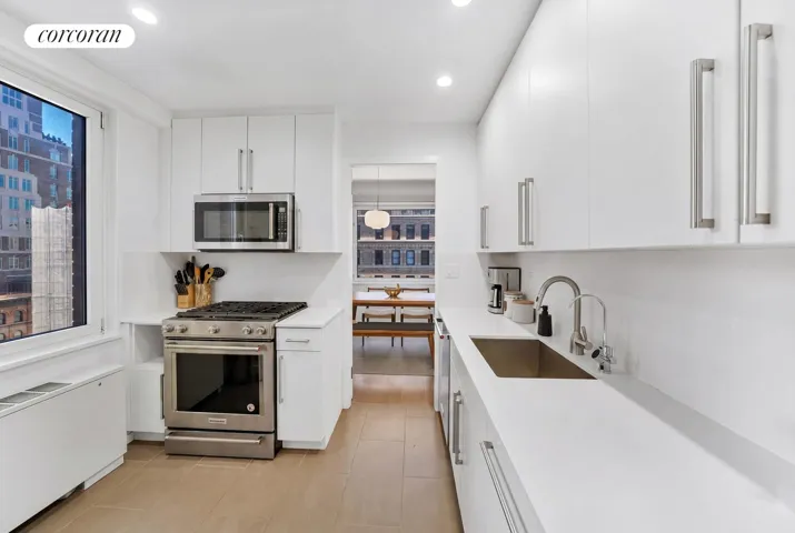 45 E 89TH Street, New York City, NY 10128