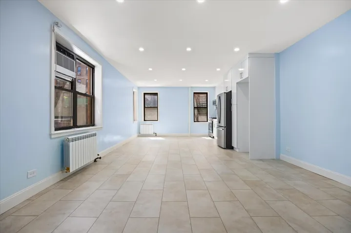 25 Indian Road, New York City, NY 10034