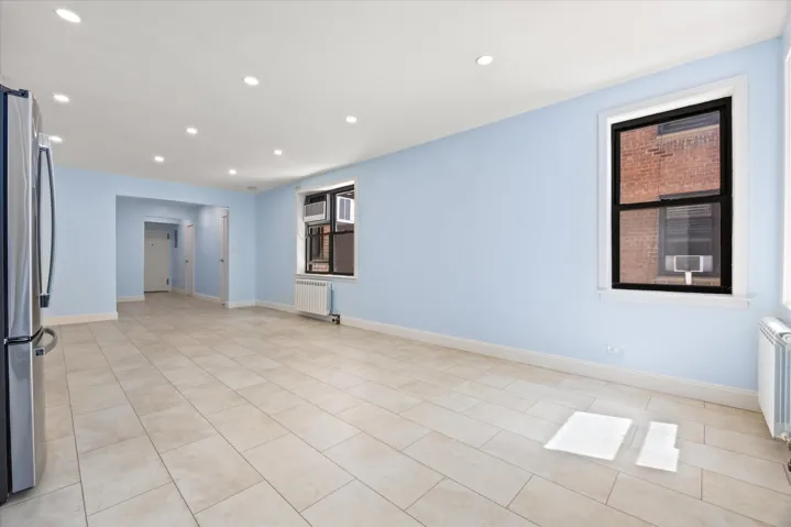 25 Indian Road, New York City, NY 10034
