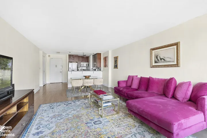 300 E 59TH Street, New York City, NY 10022