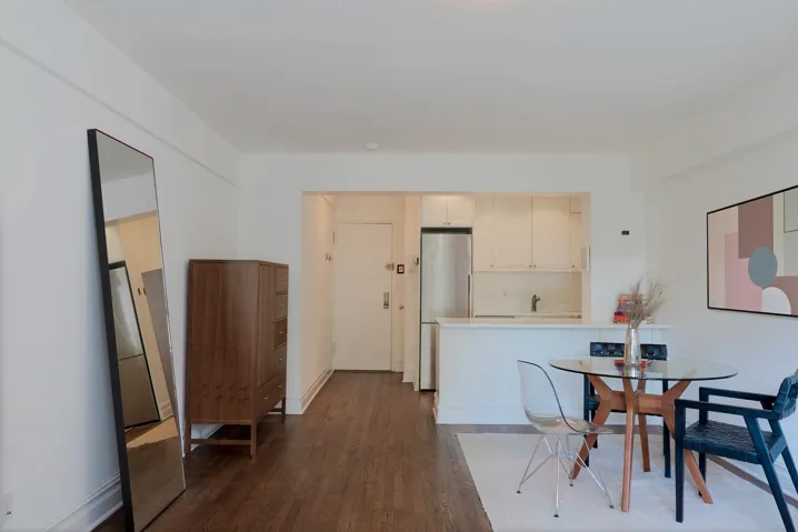 60 E 9TH Street, New York City, NY 10003