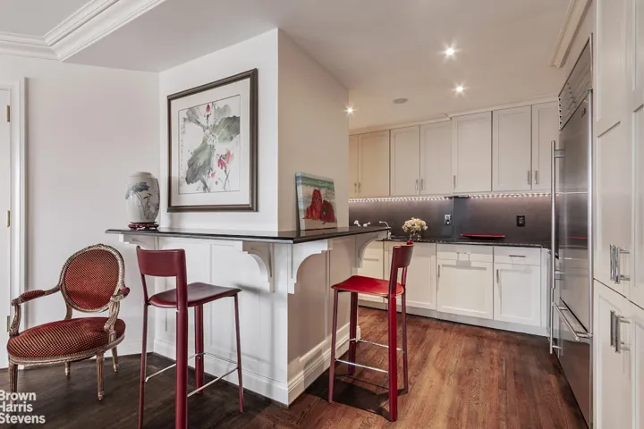 200 E 61ST Street, New York City, NY 10065
