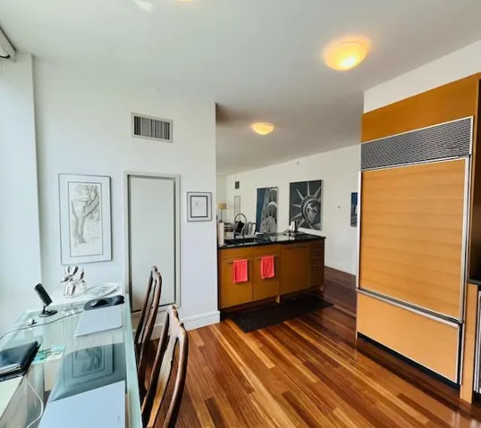 30 West Street, New York City, NY 10004