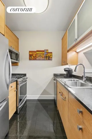 120 RIVERSIDE Boulevard, New York City, NY 10069