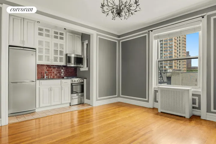 59 Pineapple Street, New York City, NY 11201