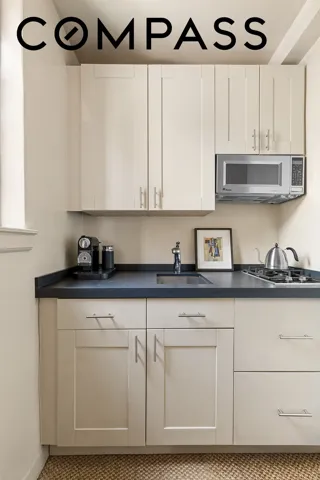 81 Irving Place, New York City, NY 10003