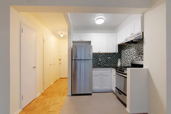 335 E 51st Street, New York City, NY 10022