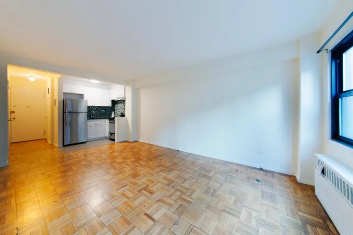 335 E 51st Street, New York City, NY 10022