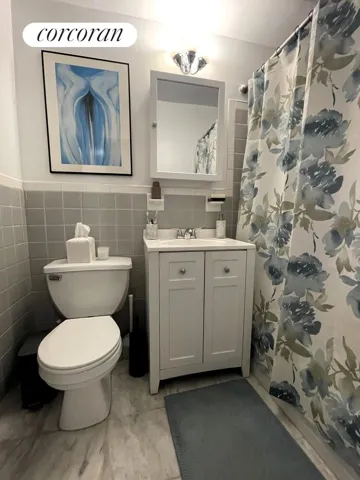241 E 76TH Street, New York City, NY 10021