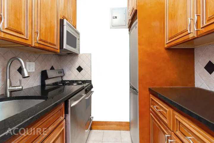 130 Hicks Street, New York City, NY 11201