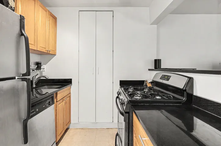 280 RECTOR Place, New York City, NY 10280