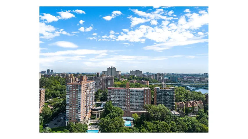 2575 PALISADE Avenue, New York City, NY 10463