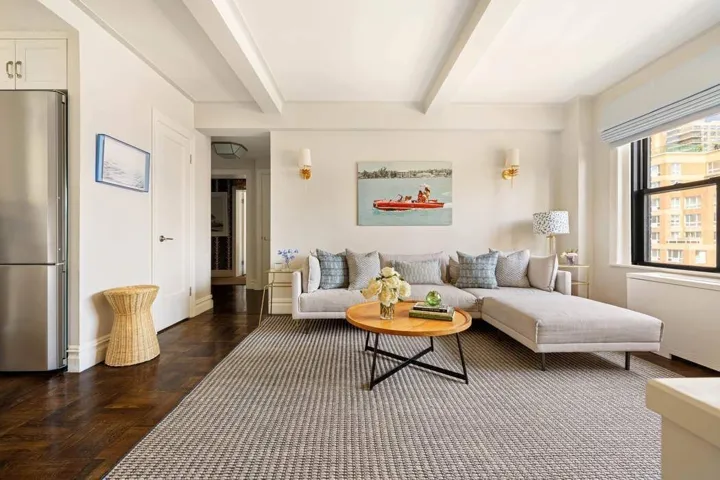225 E 79th Street, New York City, NY 10075