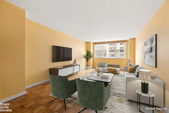 77 7TH Avenue, New York City, NY 10011