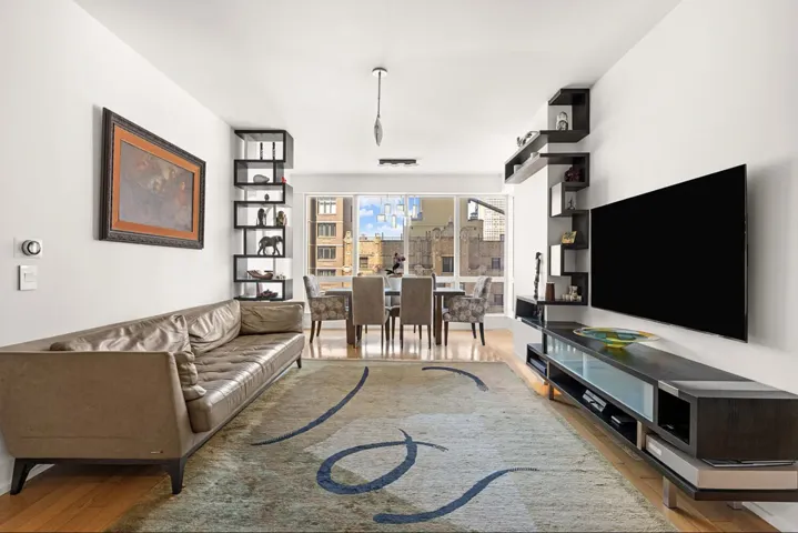 350 W 42ND Street, New York City, NY 10036