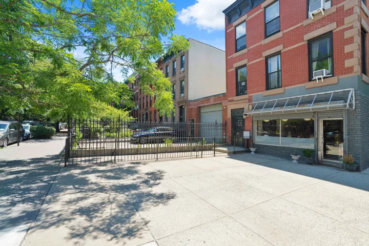 2 4th Place, New York City, NY 11231