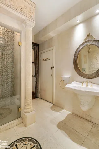 6 E 76TH Street, New York City, NY 10021
