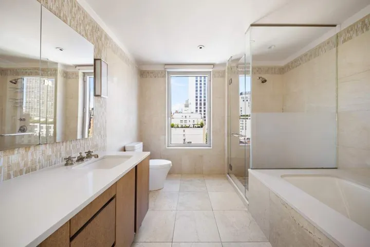 255 E 74th Street, New York City, NY 10021