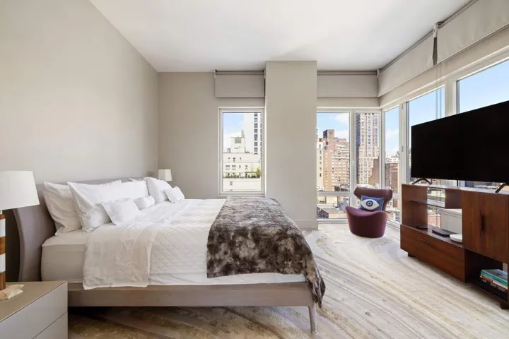 255 E 74th Street, New York City, NY 10021