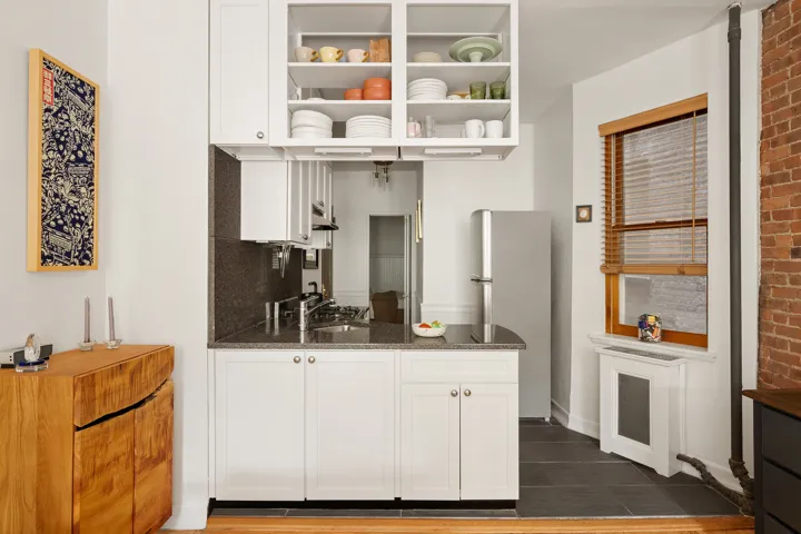 333 W 21ST Street, New York City, NY 10011