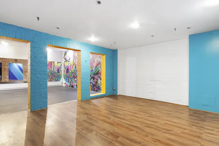 407 W 39TH Street, New York City, NY 10018