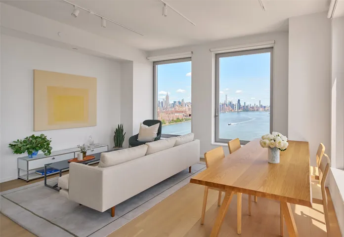 8 S 4th Street, New York City, NY 11249