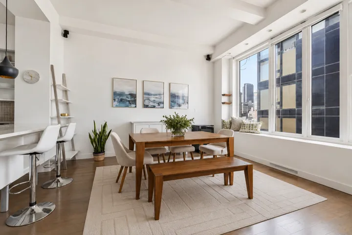 21 E 22ND Street, New York City, NY 10010