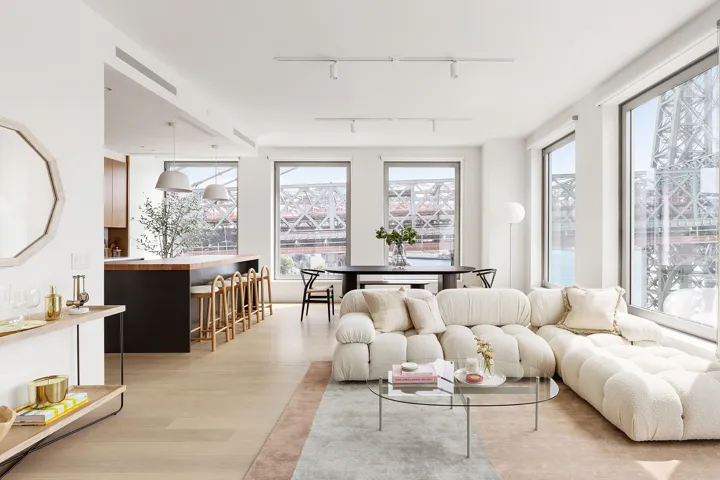 8 S 4th Street, New York City, NY 11249