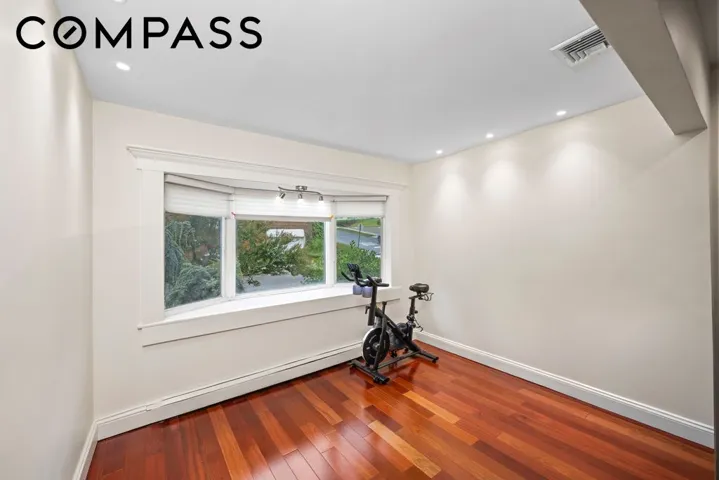 79 Sparkill Avenue, New York City, NY 10304