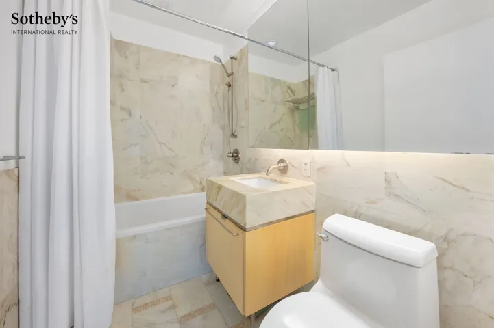 200 Chambers Street, New York City, NY 10007