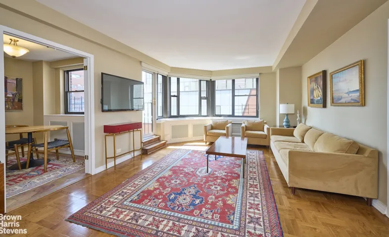 80 E END Avenue, New York City, NY 10028