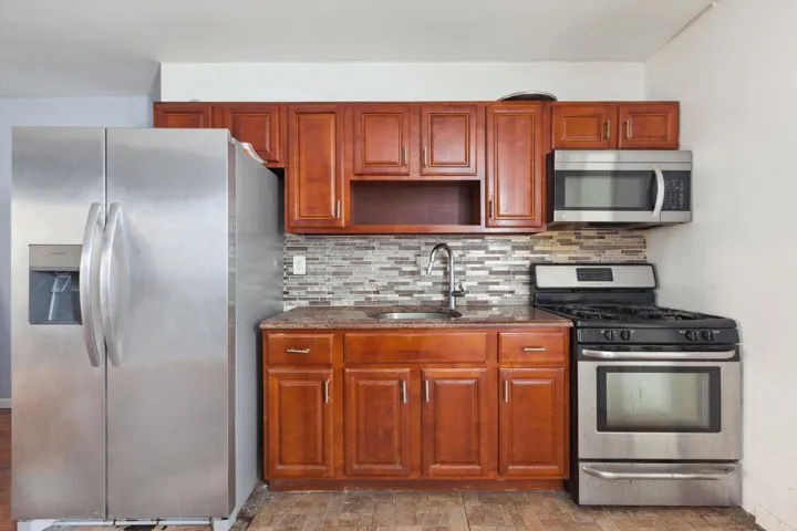 154 SUMPTER Street, New York City, NY 11233