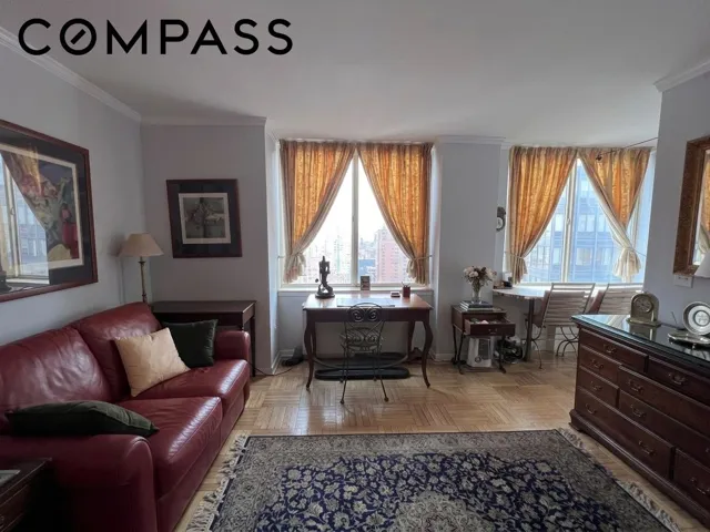 236 E 47th Street, New York City, NY 10017