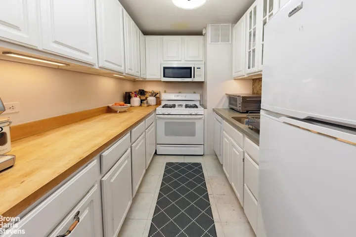 444 E 75TH Street, New York City, NY 10021