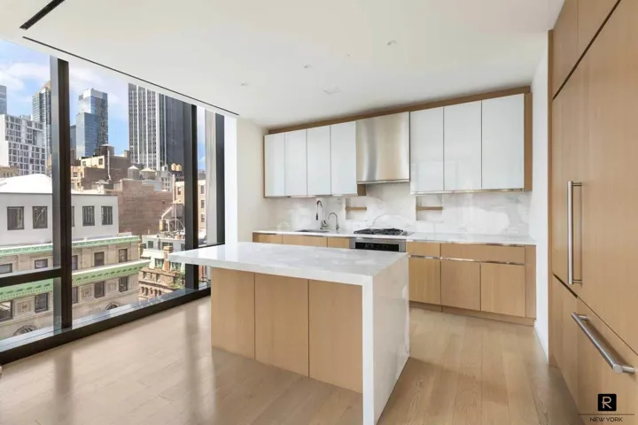 277 5th Avenue, New York City, NY 10016