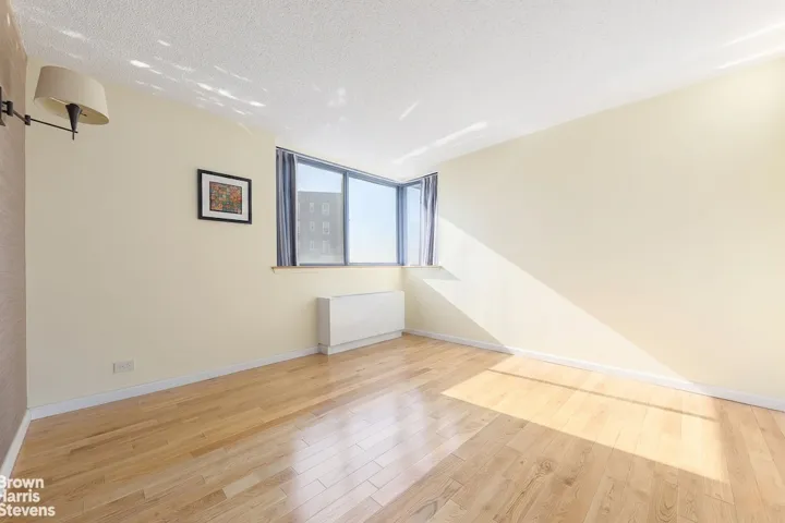 62-54 97TH Place, New York City, NY 11374