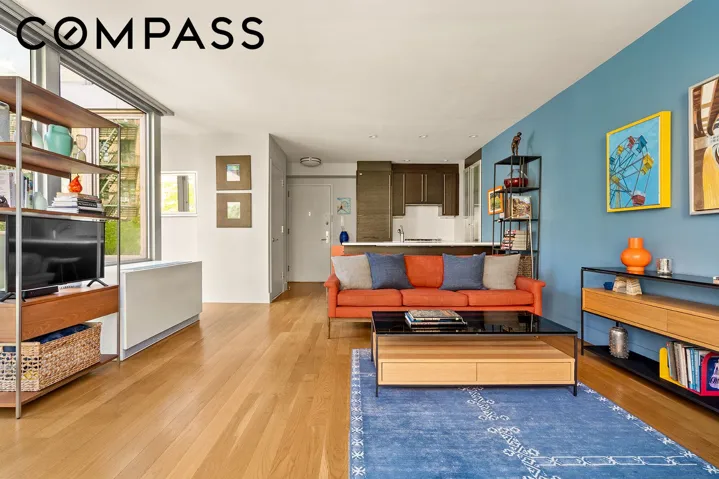 464 W 44th Street, New York City, NY 10036