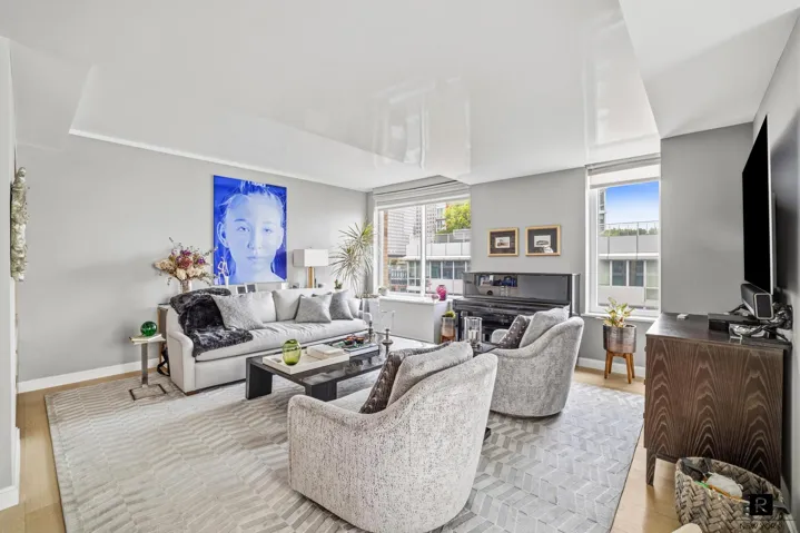 212 Warren Street, New York City, NY 10282