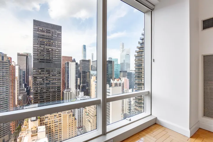 845 United Nations Plaza, New York City, NY 10017