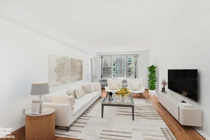 2736 INDEPENDENCE Avenue, New York City, NY 10463