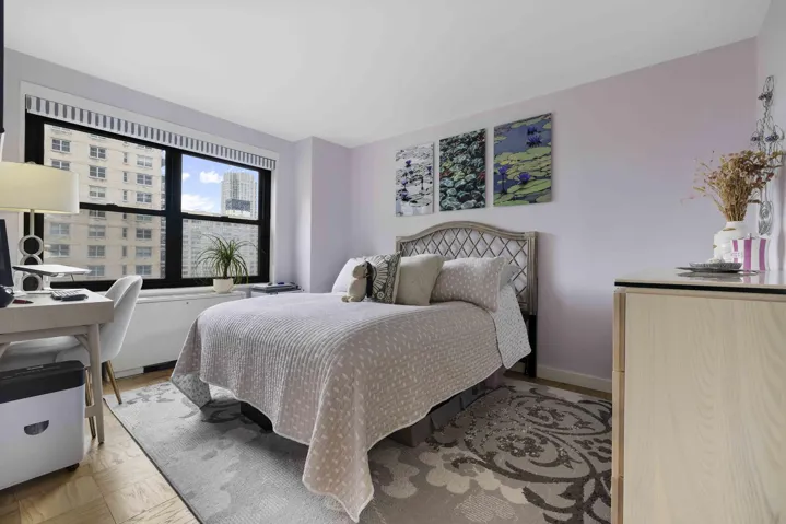 160 W End Avenue, New York City, NY 10023