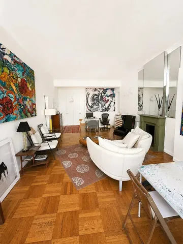 25 E 69TH Street, New York City, NY 10021