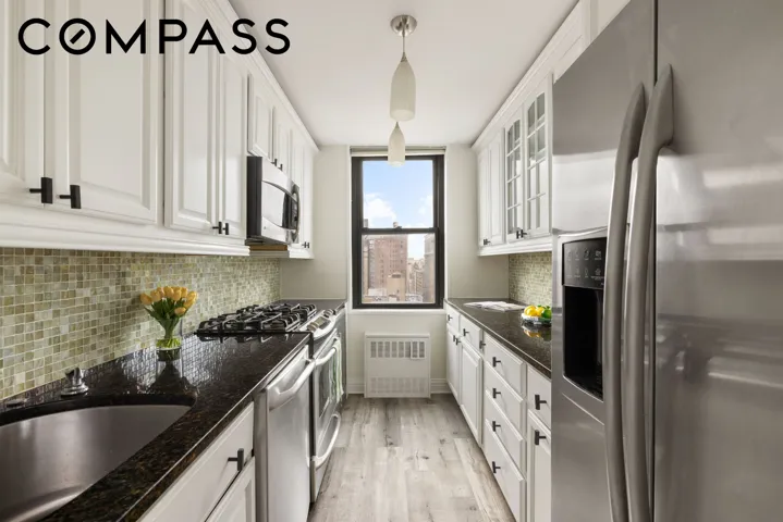 201 E 17th Street, New York City, NY 10003