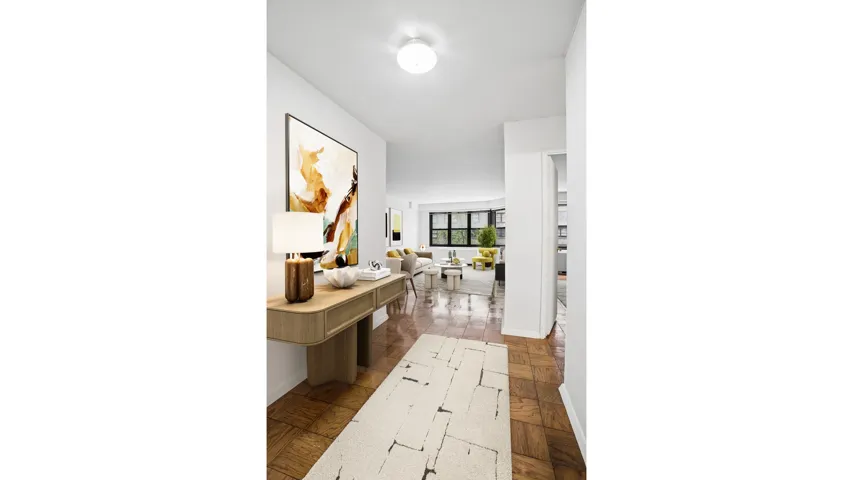 220 E 57TH Street, New York City, NY 10022