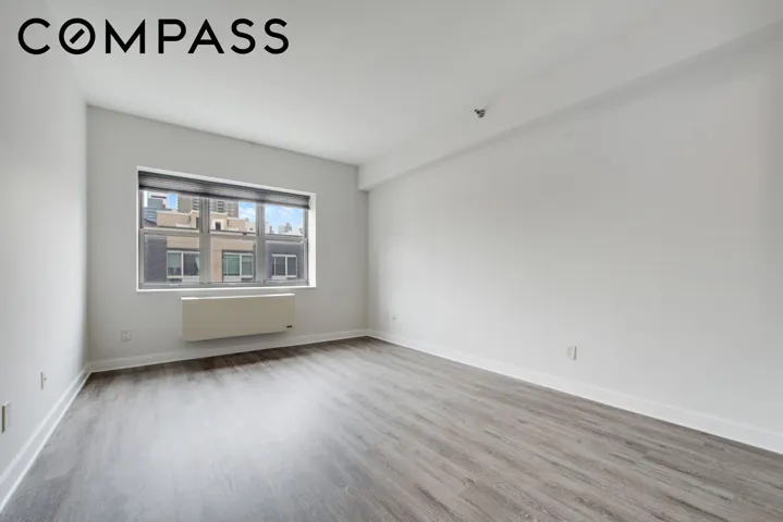 516 W 47th Street, New York City, NY 10036